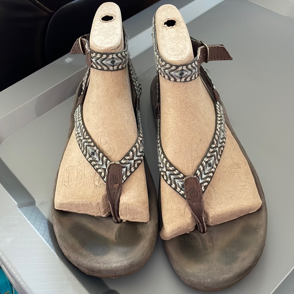 Teva sandals style number S/N 4222